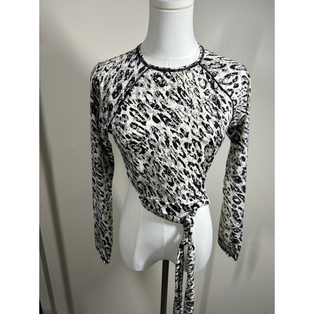 All in Motion Womens Short Top Medium (8 to 10) Multicolor Stretch 34.99 NEW 173